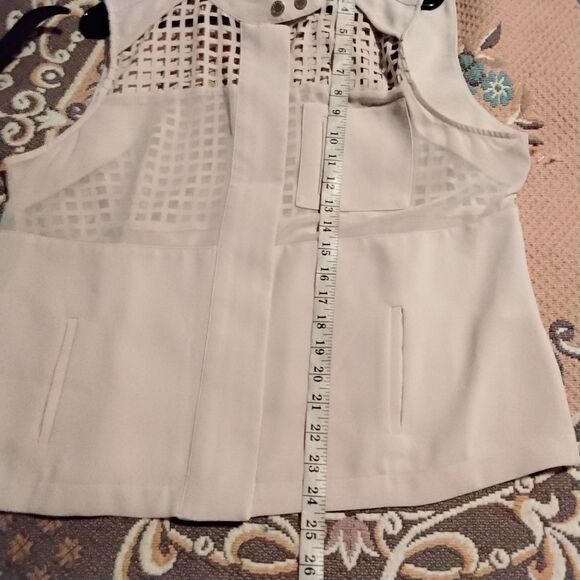 Black Label Sleevless see through top - Picture 5 of 7